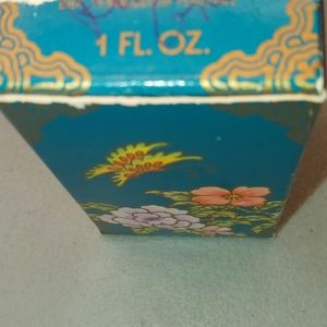 AVON ORIENTAL EGG cologne in box, never opened